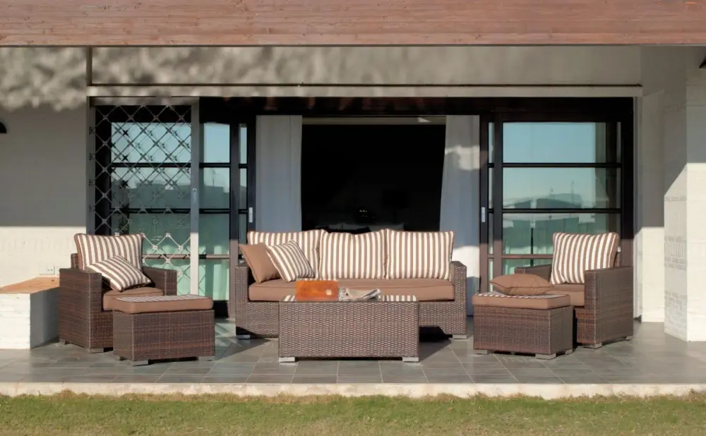 Lisbon — Lounge set
