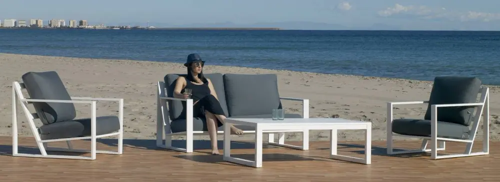 Alelí 7 — Lounge set
