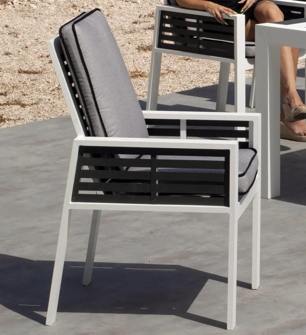 Farah 3 — Armchair