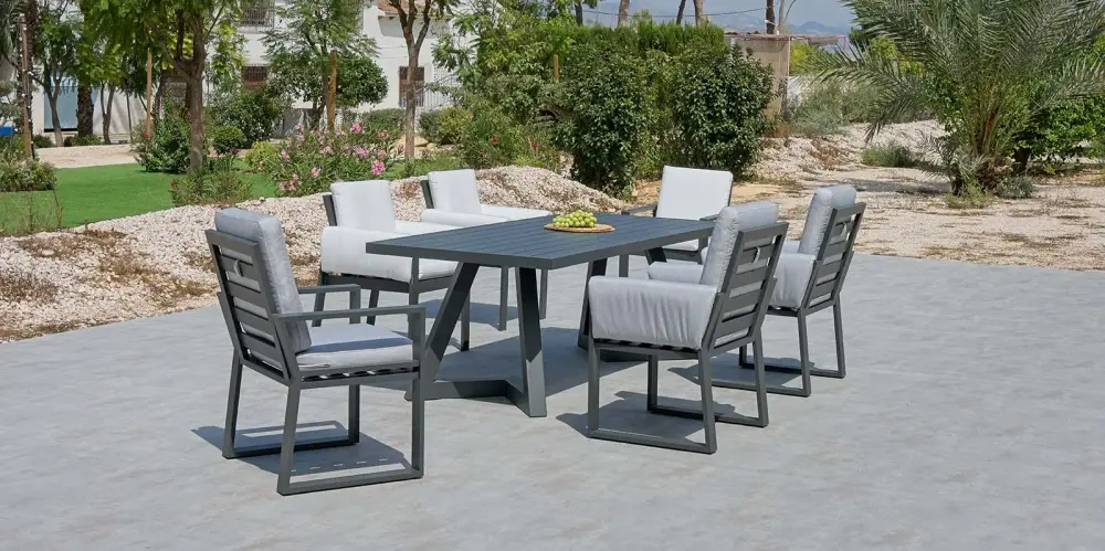 Gloris HPL — Dining table