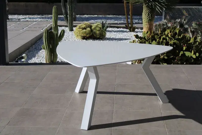 Everest — Dining table