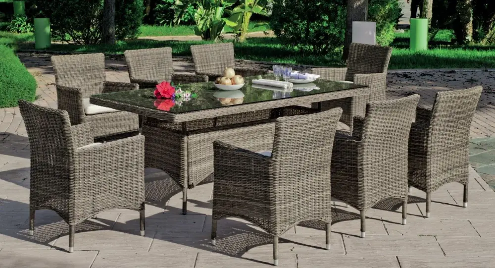 Borsalino — Dining table
