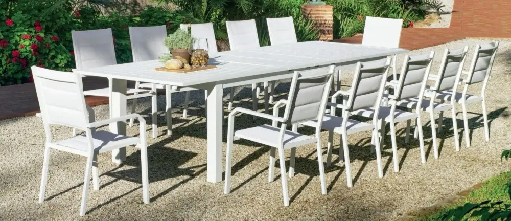 Orinoco — Dining table