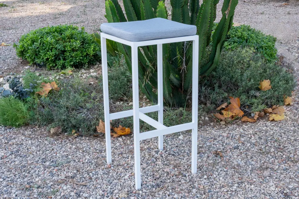 Caeli — Bar stool