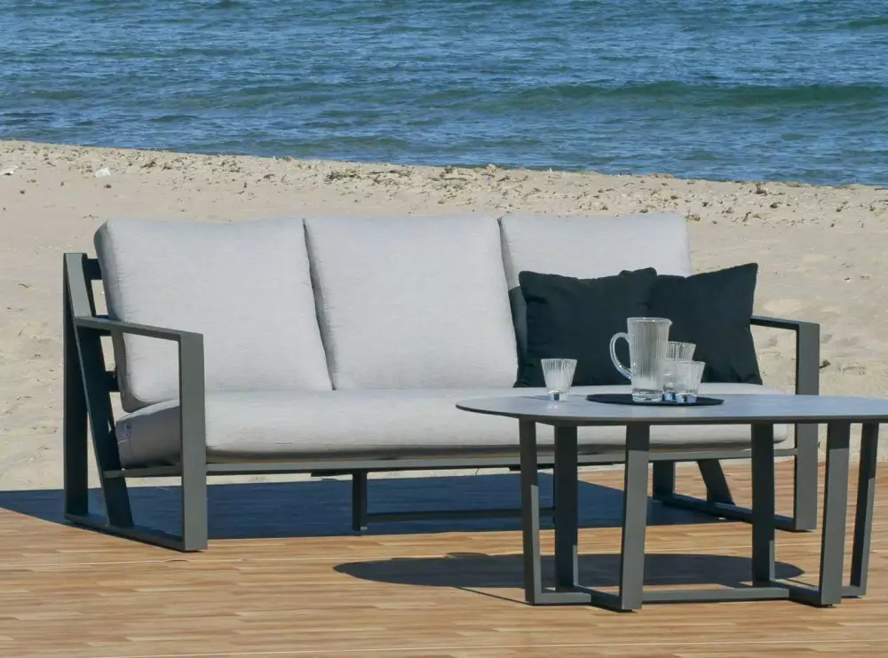 Alelí 3 — Sofa