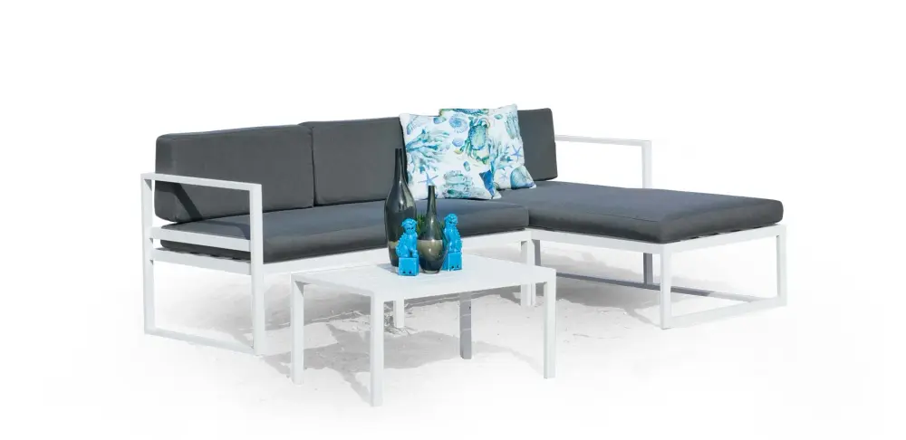 Chenit — Chaise longue