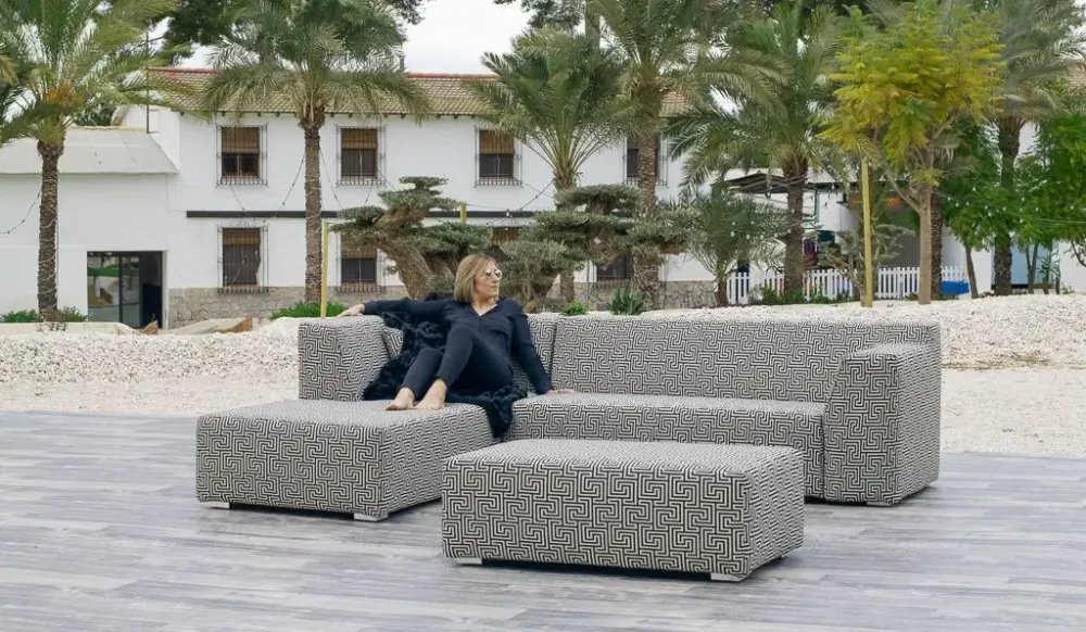 Versach — Chaise longue