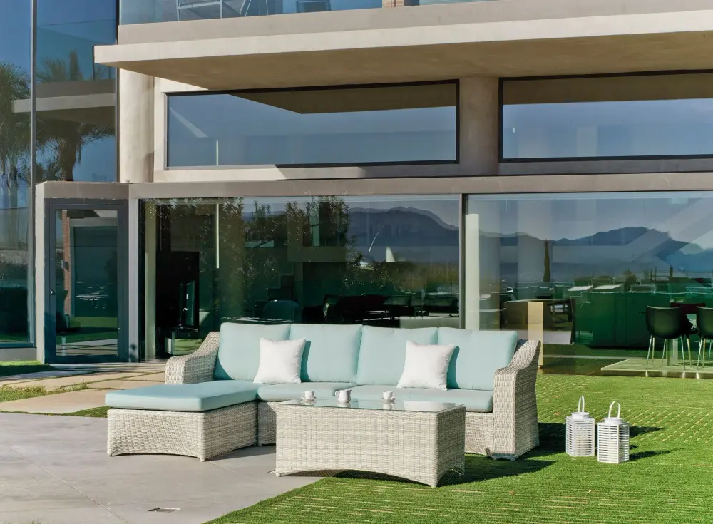 Newport — Chaise longue