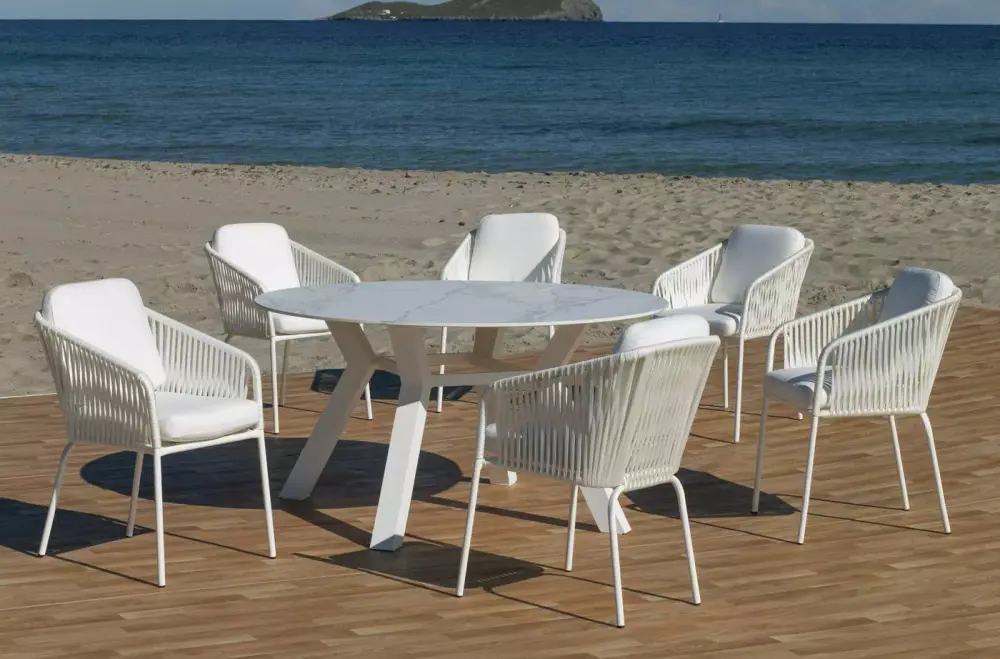 Conjunto Mesa redonda de comedor en aluminio y tablero de Neolith modelo Veneto