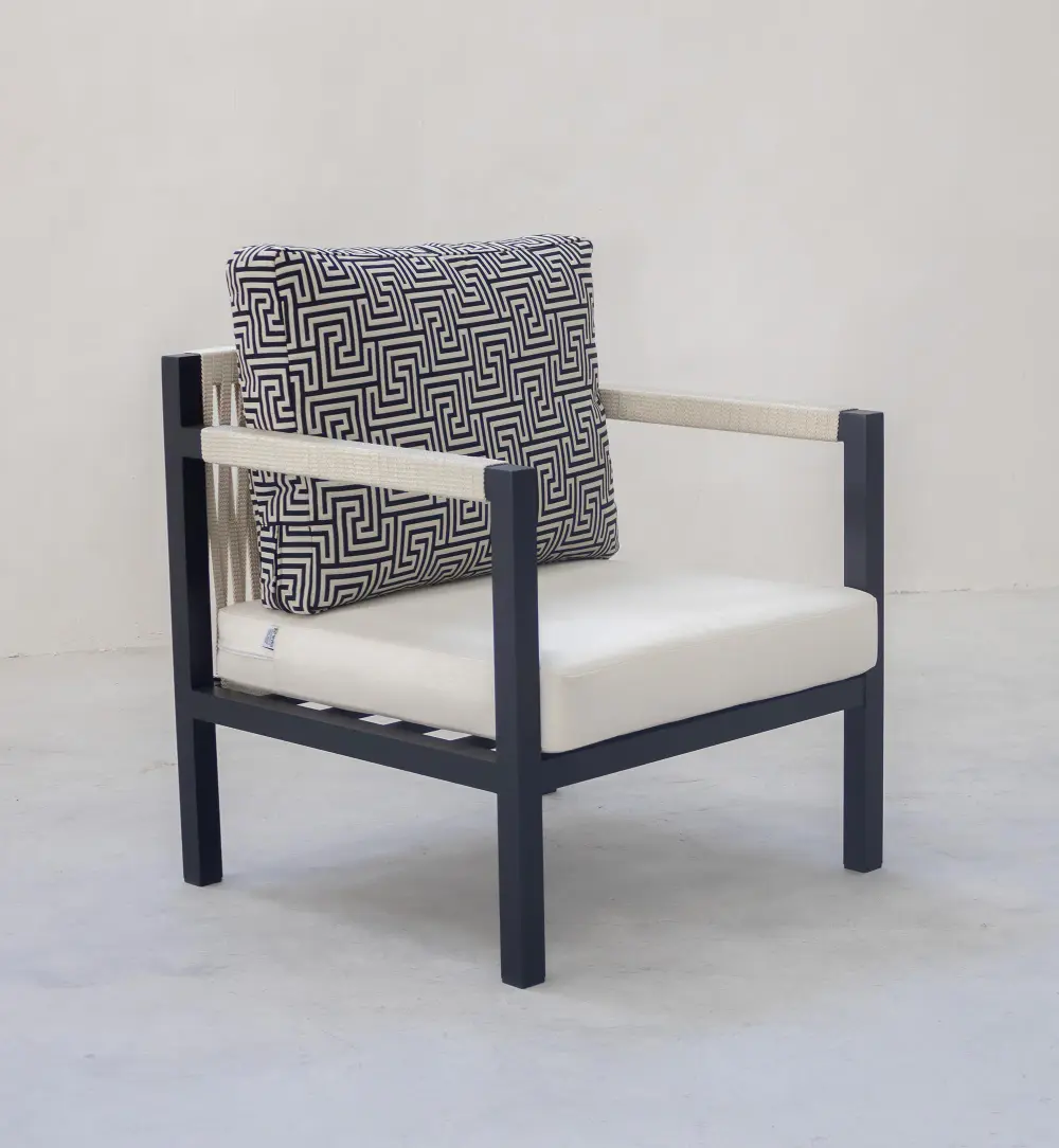 Sillón elegante de cuerda trenzada y aluminio Damasco